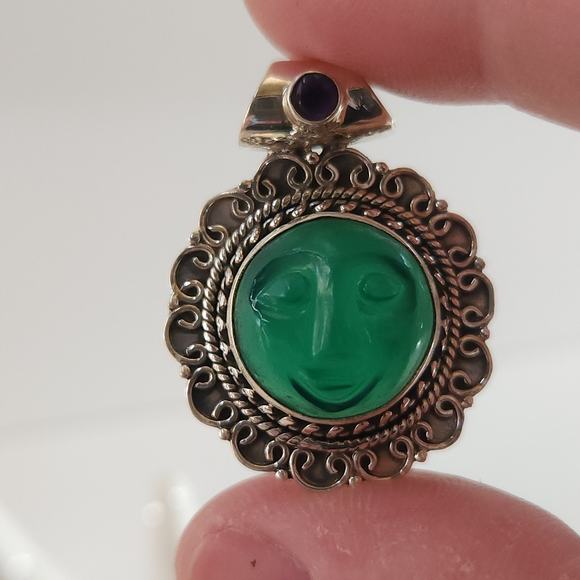Green Onyx Carved Face Pendant with Amethyst Accent in Sterling Silver - Picture 4 of 13